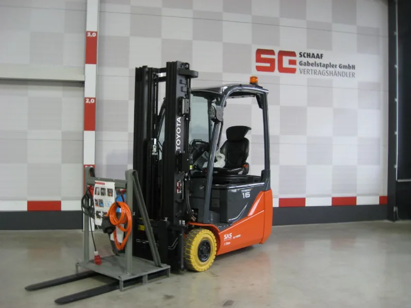 Toyota 8FBEK16T Elektro 3 Rad-Stapler, Baujahr 2019 – Schaaf-Gebrauchtgerät